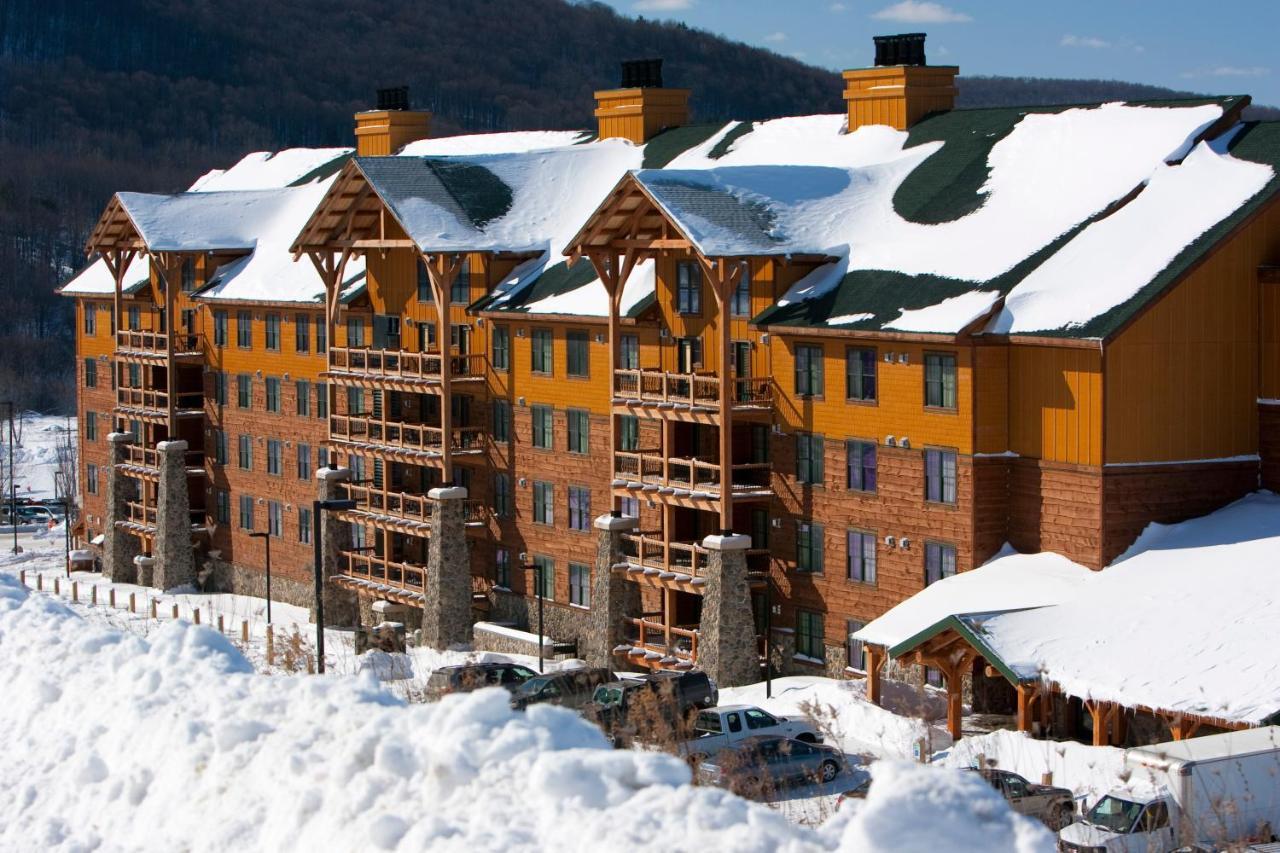 Hope Lake Lodge & Indoor Waterpark Cortland Eksteriør billede