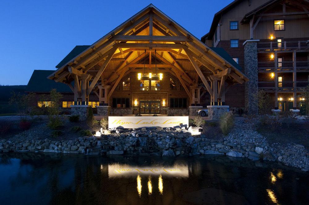 Hope Lake Lodge & Indoor Waterpark Cortland Eksteriør billede
