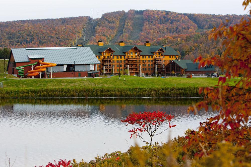 Hope Lake Lodge & Indoor Waterpark Cortland Eksteriør billede