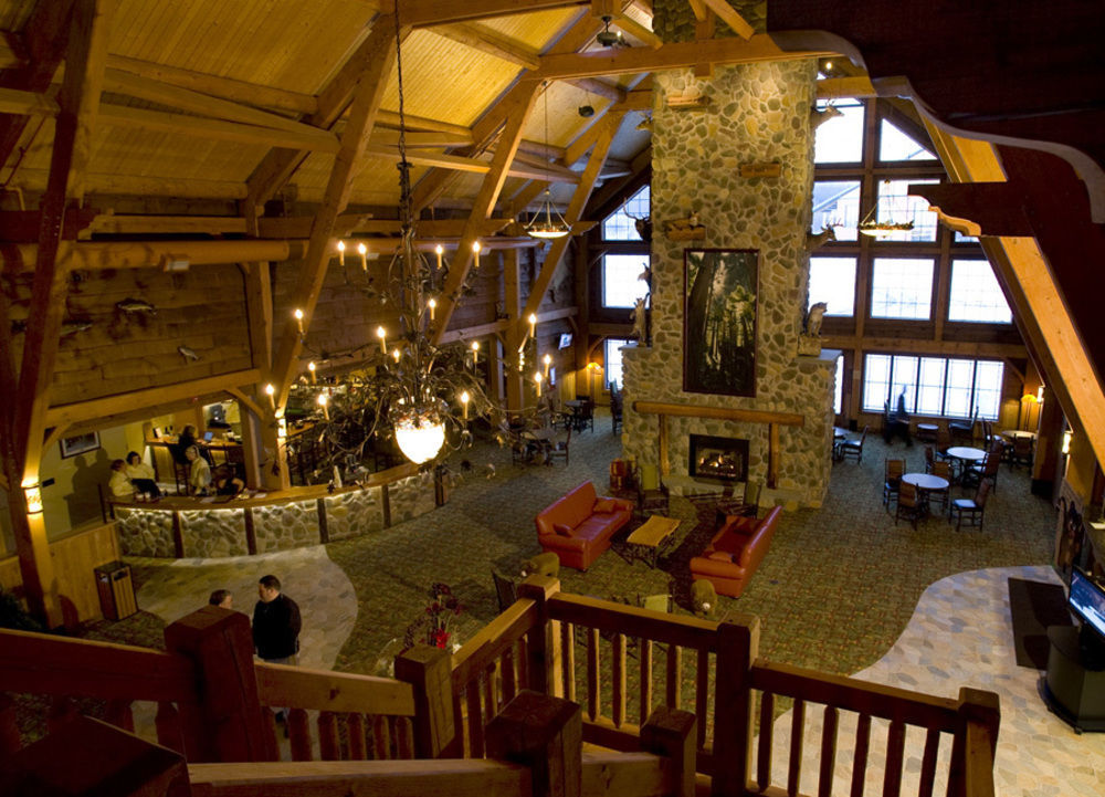 Hope Lake Lodge & Indoor Waterpark Cortland Eksteriør billede