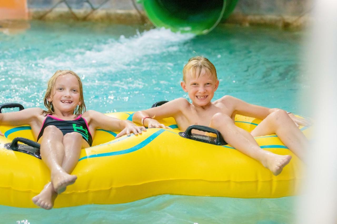 Hope Lake Lodge & Indoor Waterpark Cortland Eksteriør billede